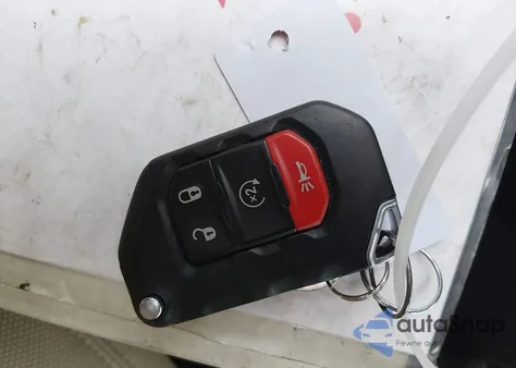 2021 Jeep Wrangler Unlimited Sport S 4X4 z USA, uszkodzony, nr VIN 1C4HJXDG6MW857863